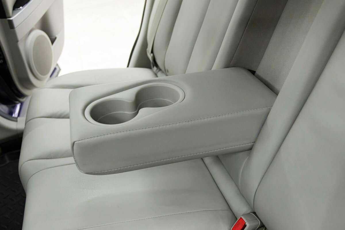 Купить Mazda CX-7 с пробегом. Фото: #17