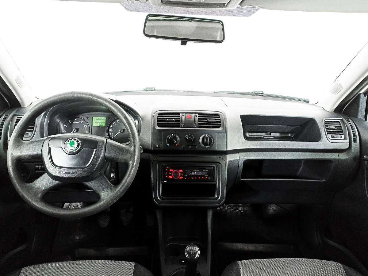 Купить Skoda Fabia с пробегом. Фото: #11
