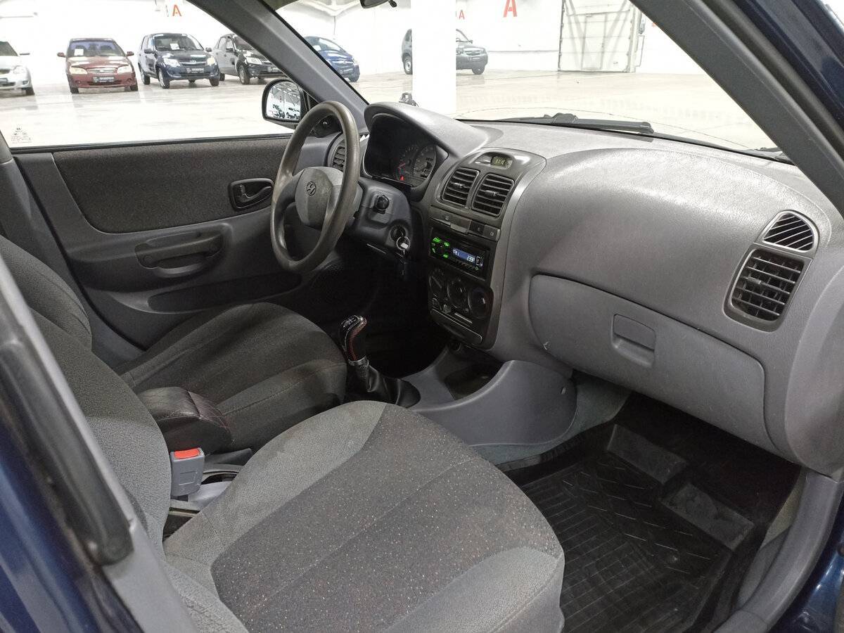 Купить Hyundai Accent с пробегом. Фото: #10