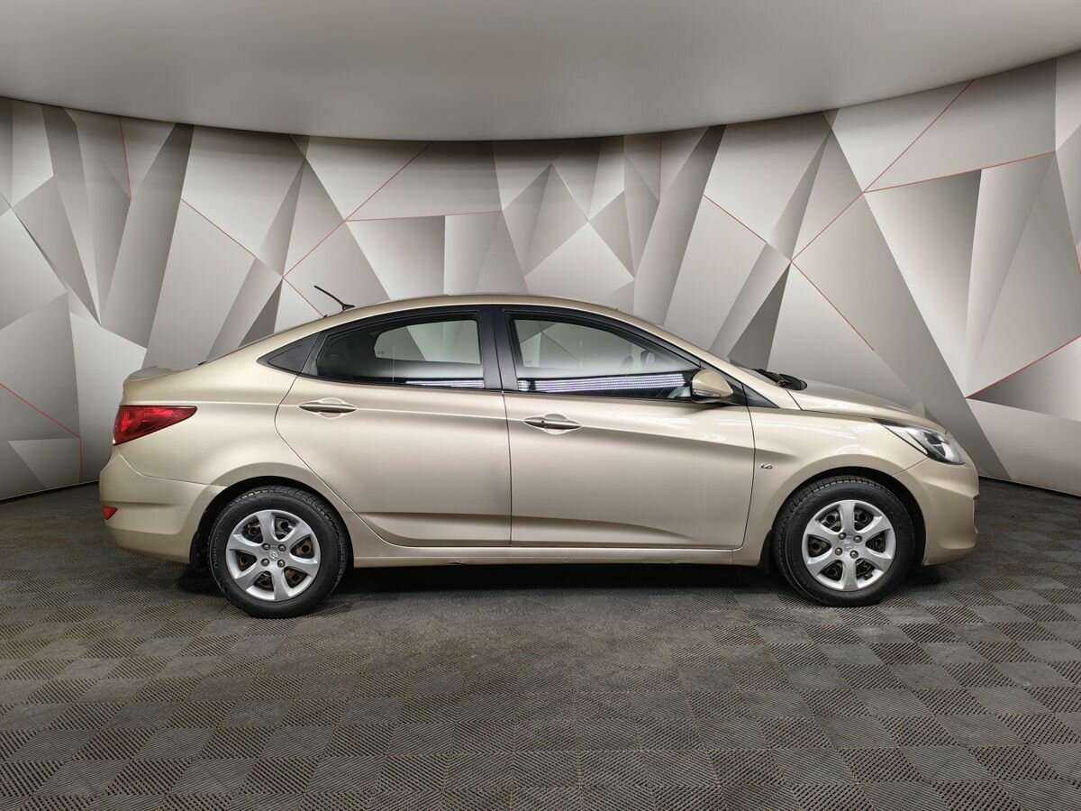 Купить Hyundai Solaris с пробегом. Фото: #5