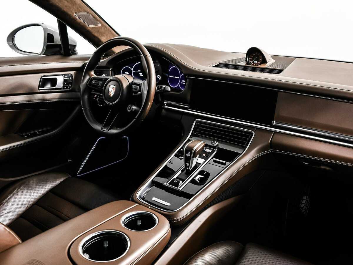 Купить Porsche Panamera с пробегом. Фото: #8