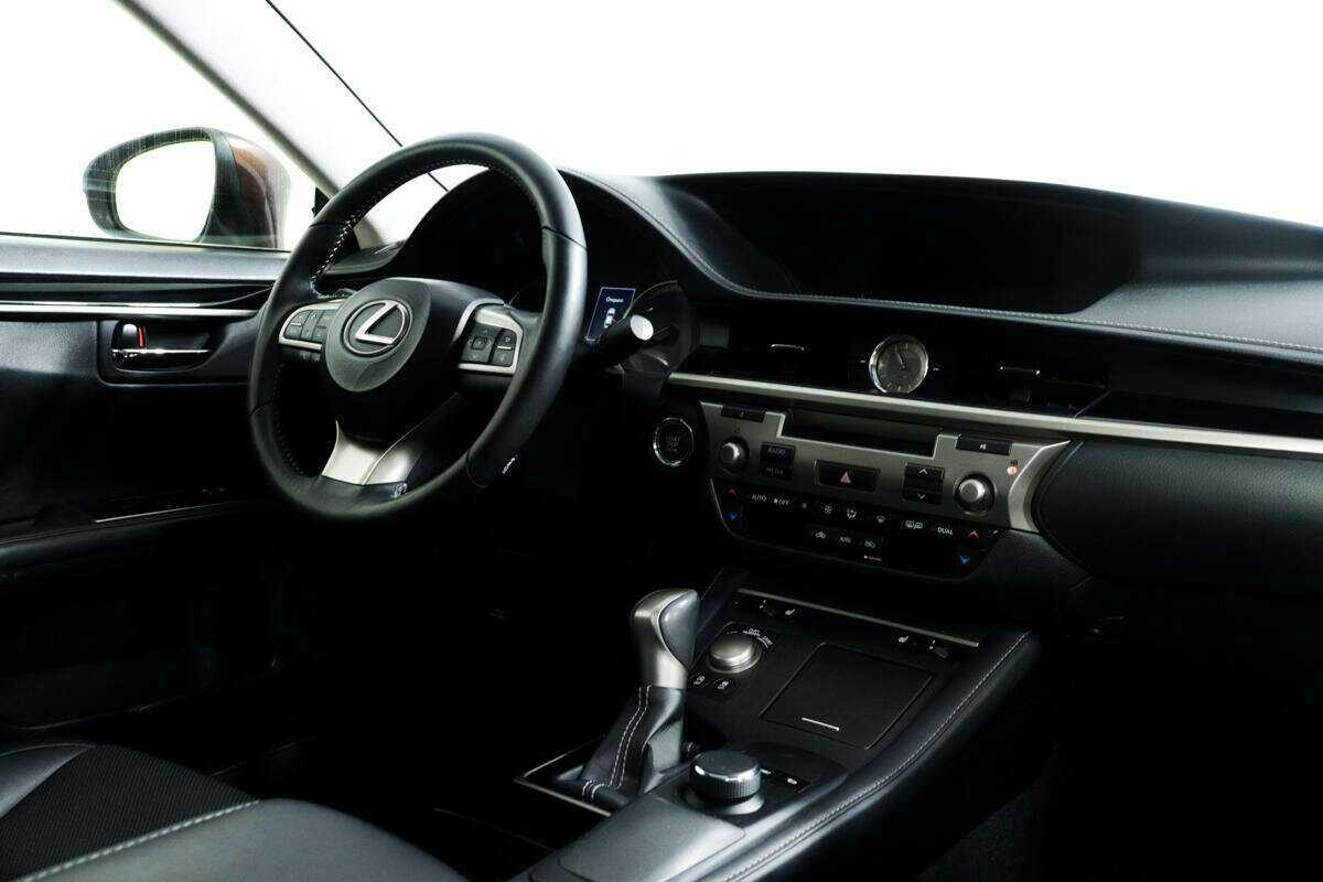 Купить Lexus ES с пробегом. Фото: #8