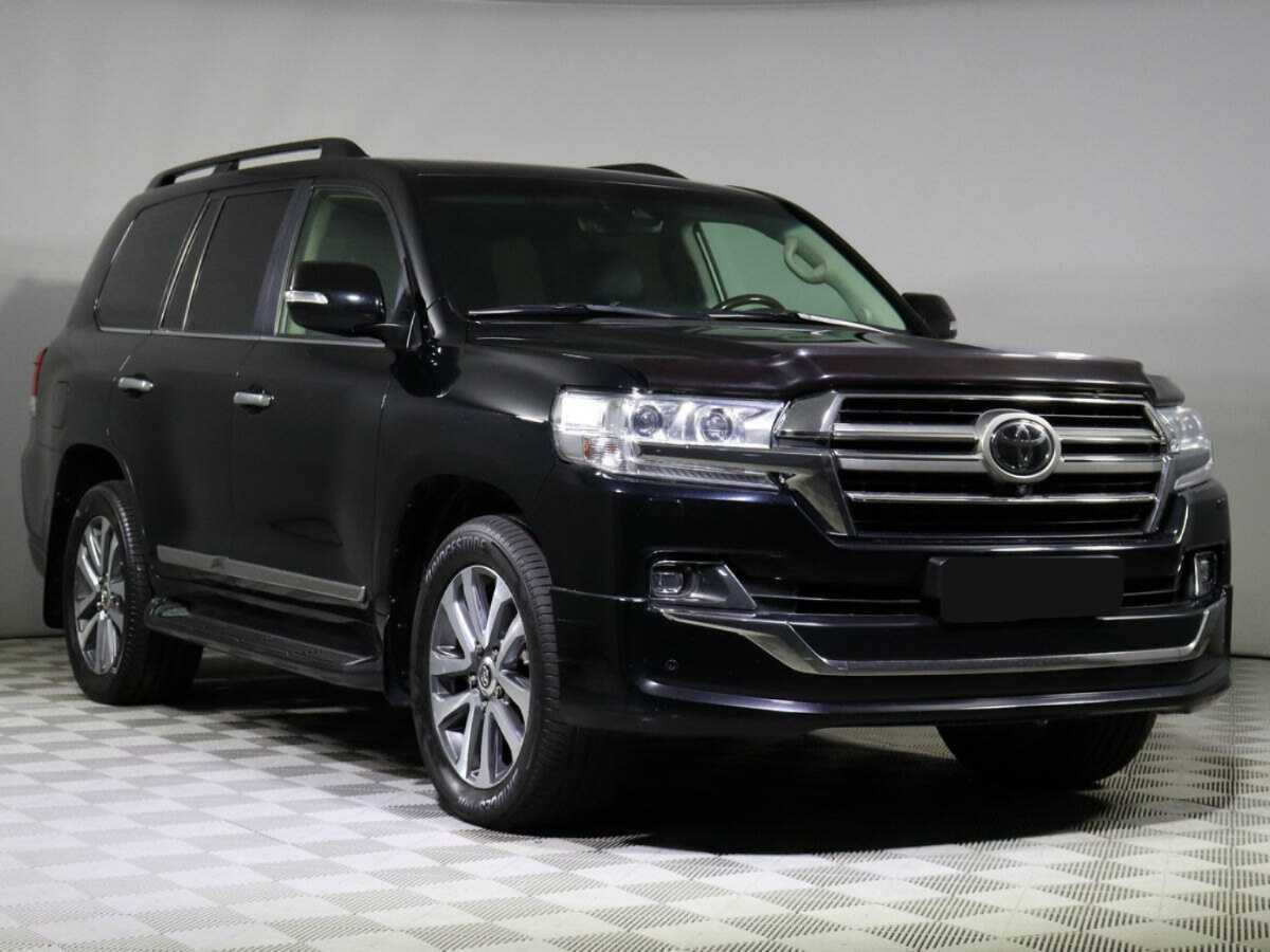 Купить Toyota Land Cruiser с пробегом. Фото: #1