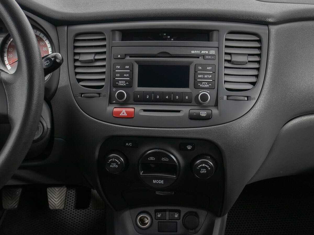 Купить Kia Rio с пробегом. Фото: #13