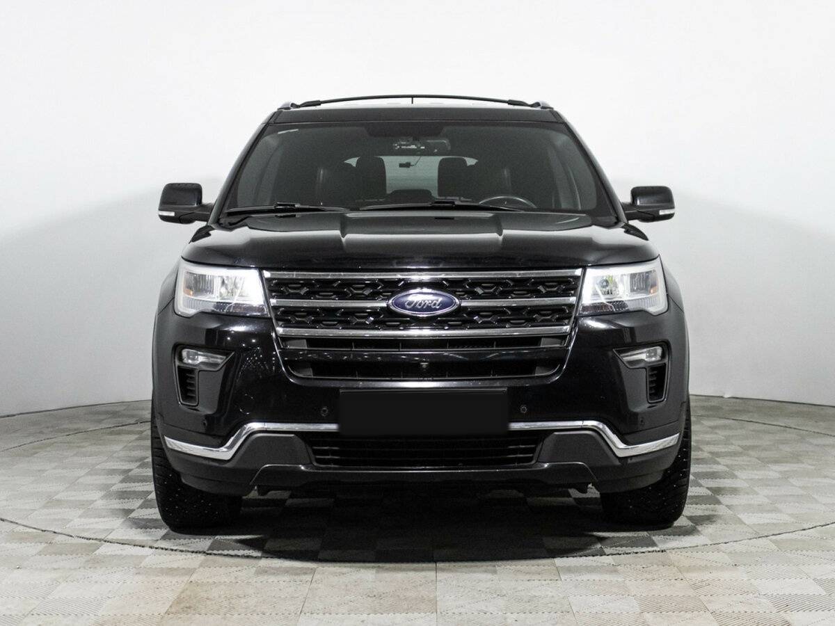 Купить Ford Explorer с пробегом. Фото: #1