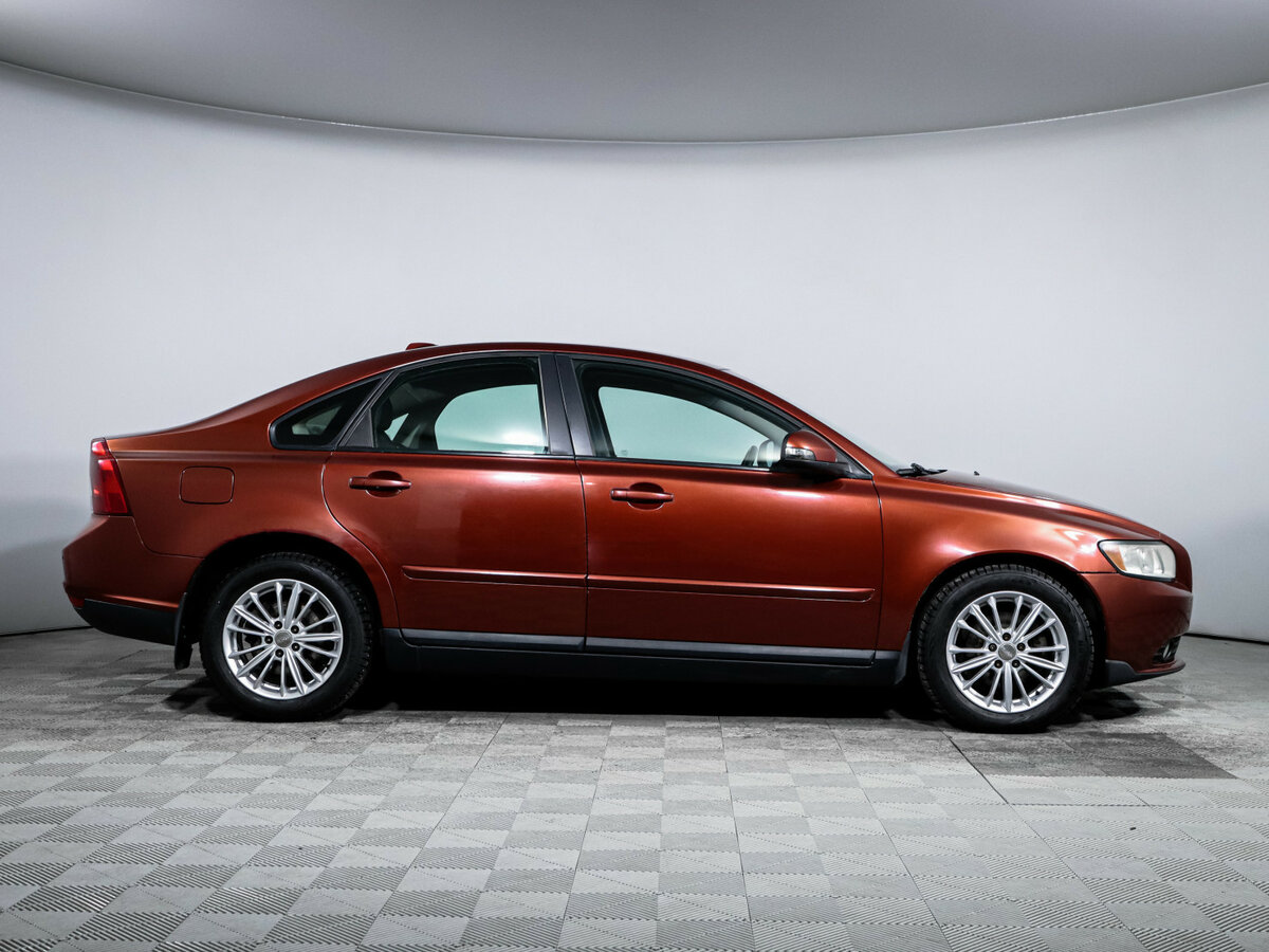 Купить Volvo S40 с пробегом. Фото: #3