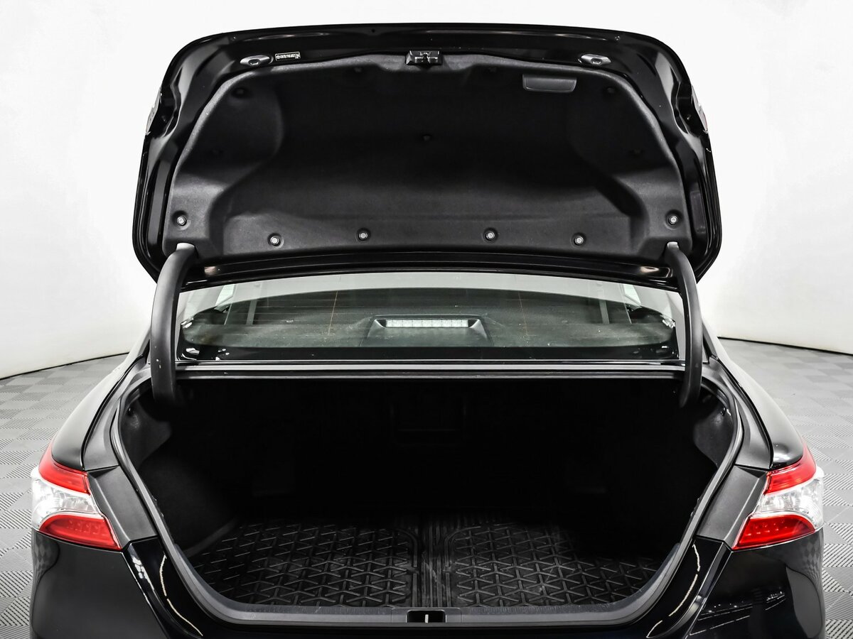 Купить Toyota Camry с пробегом. Фото: #10