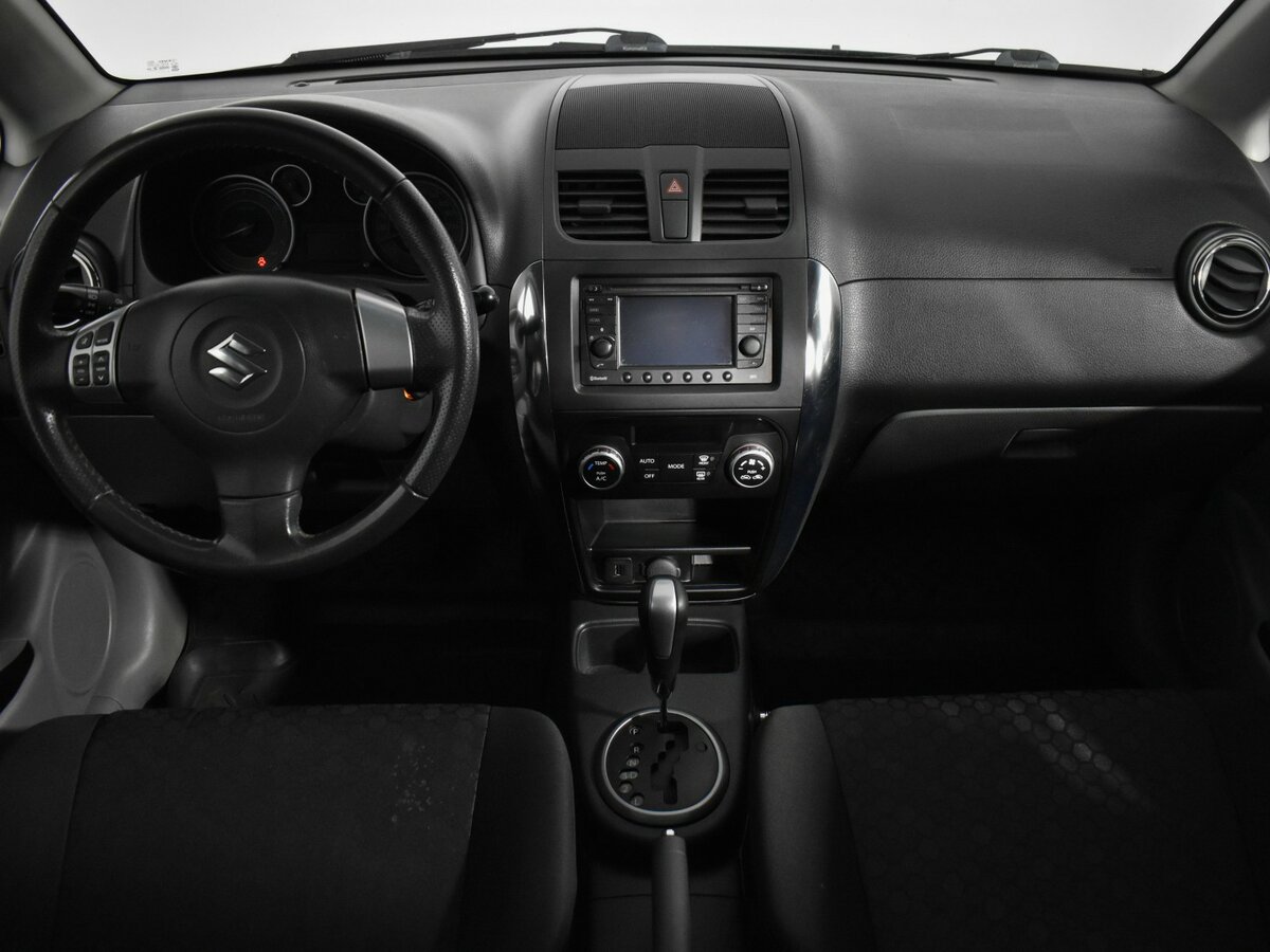 Купить Suzuki SX4 с пробегом. Фото: #12