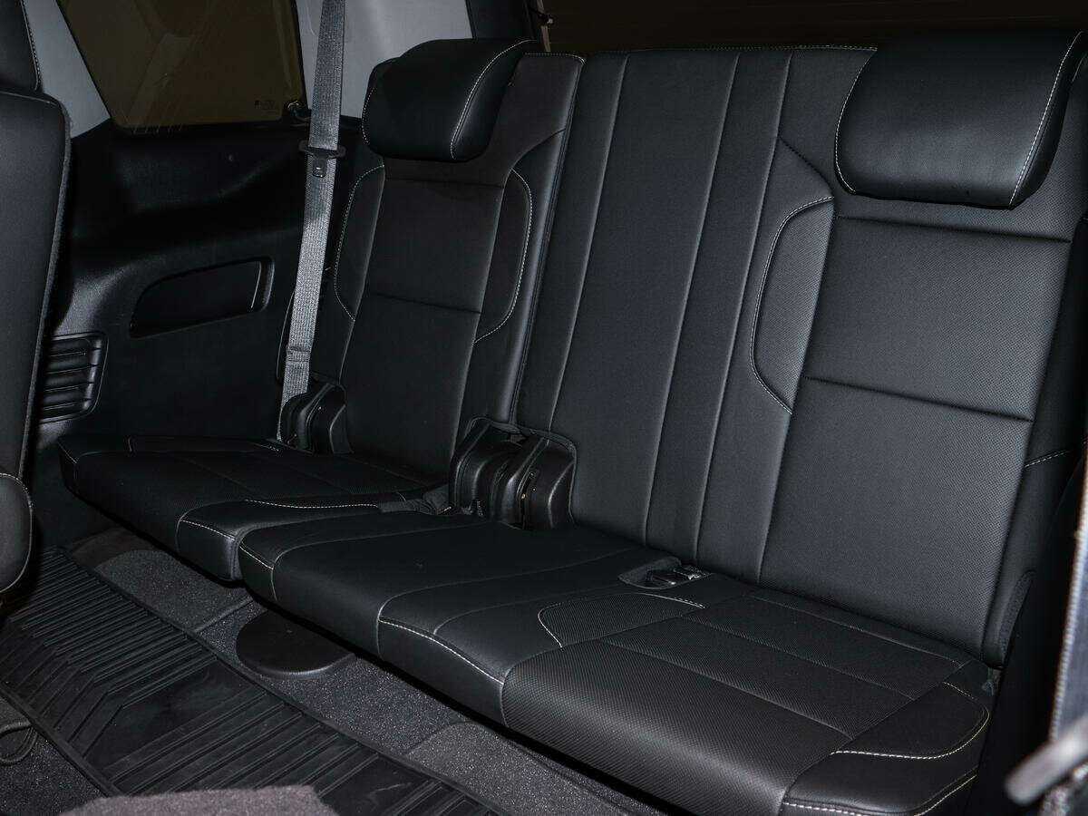 Купить Chevrolet Tahoe с пробегом. Фото: #7