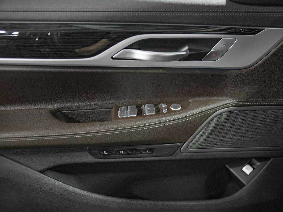 Купить BMW 7 серии с пробегом. Фото: #11