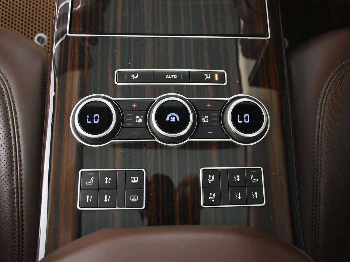 Купить Land Rover Range Rover с пробегом. Фото: #25