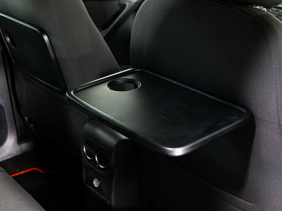 Купить Volkswagen Tiguan с пробегом. Фото: #12