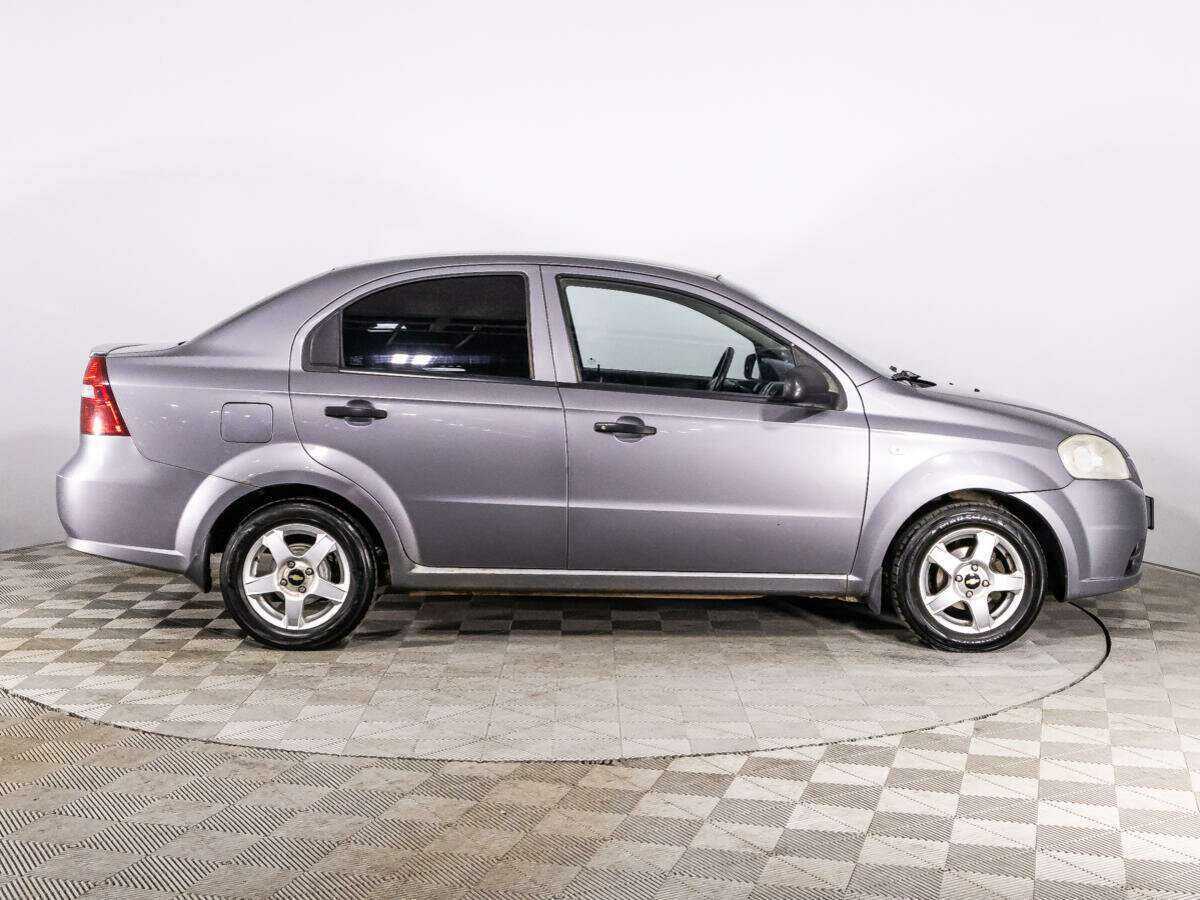 Купить Chevrolet Aveo с пробегом. Фото: #3