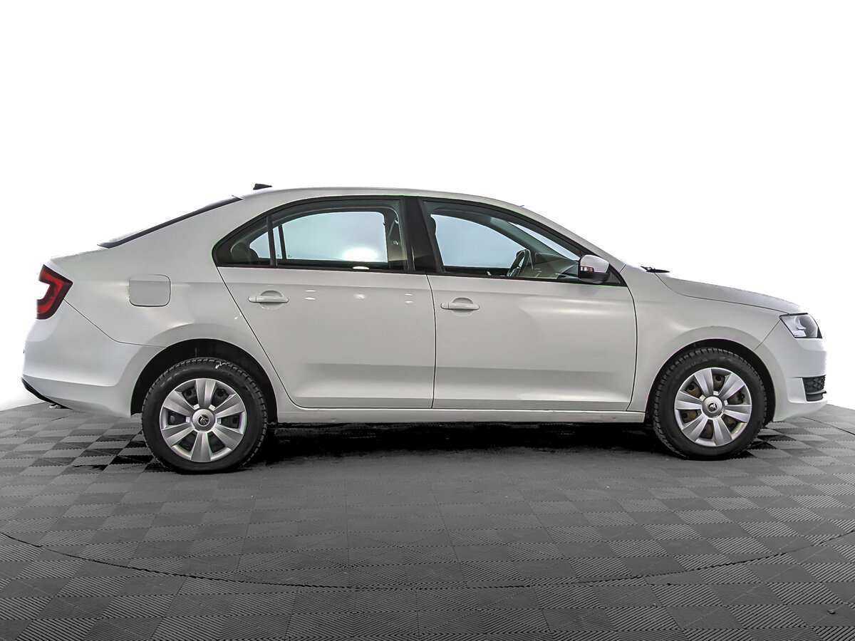 Купить Skoda Rapid с пробегом. Фото: #3