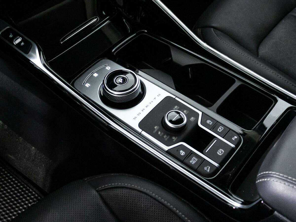 Купить Kia Sorento с пробегом. Фото: #17
