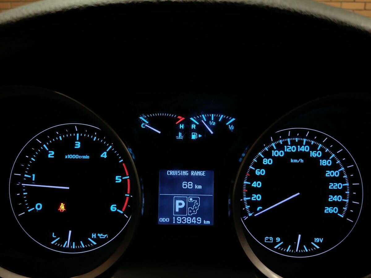 Купить Toyota Land Cruiser с пробегом. Фото: #13