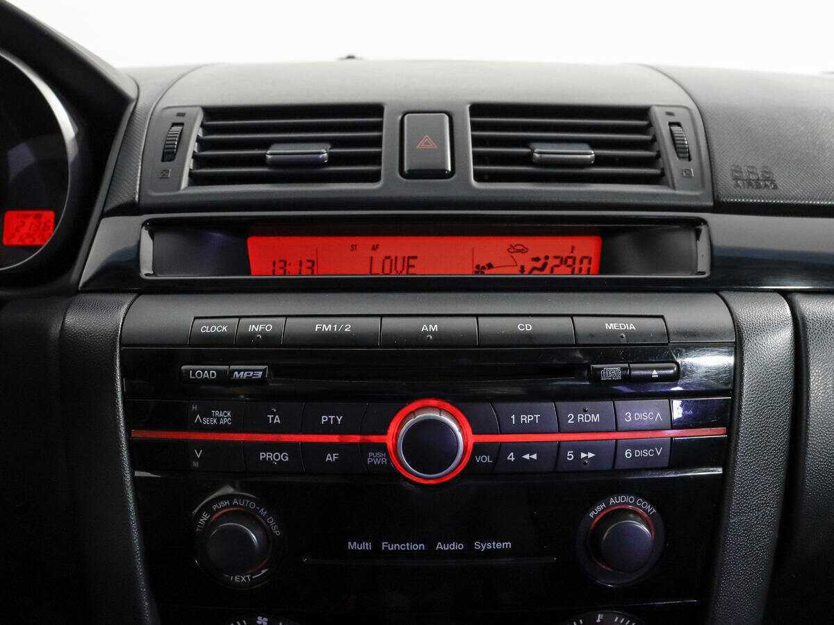 Купить Mazda 3 с пробегом. Фото: #12