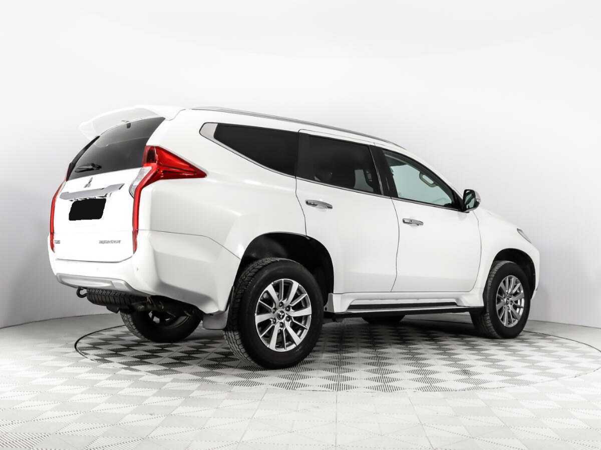 Купить Mitsubishi Pajero Sport с пробегом. Фото: #4