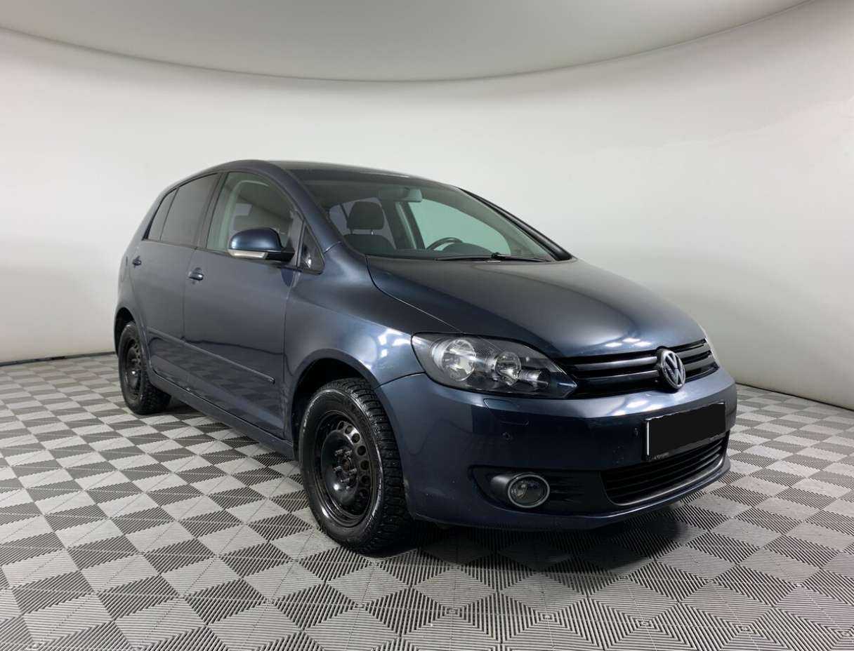 Купить Volkswagen Golf Plus с пробегом. Фото: #2