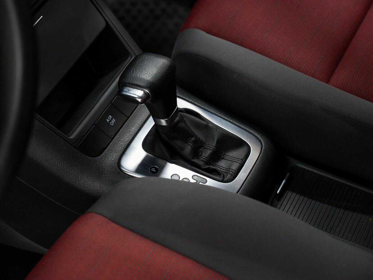 Купить Volkswagen Golf Plus с пробегом. Фото: #14