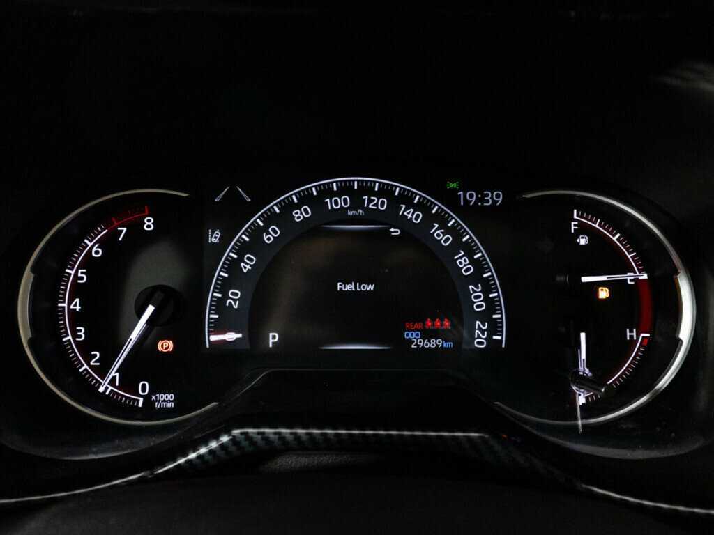 Купить Toyota RAV4 с пробегом. Фото: #10