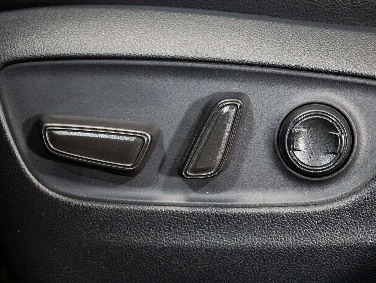 Купить Toyota RAV4 с пробегом. Фото: #14