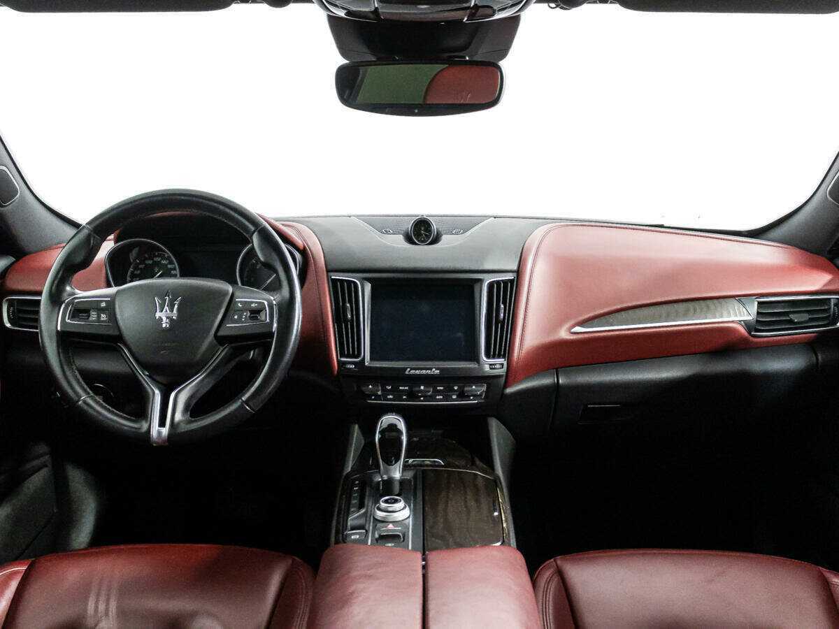 Купить Maserati Levante с пробегом. Фото: #11
