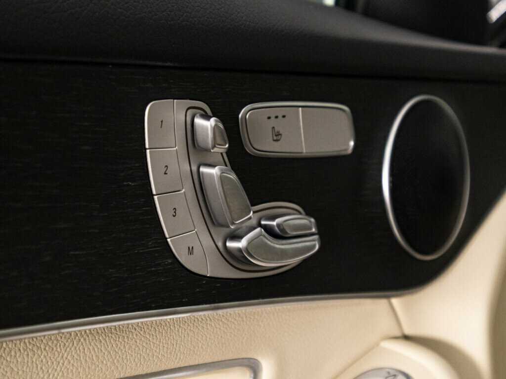 Купить Mercedes-Benz GLC с пробегом. Фото: #20