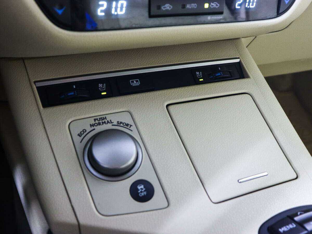 Купить Lexus ES с пробегом. Фото: #18