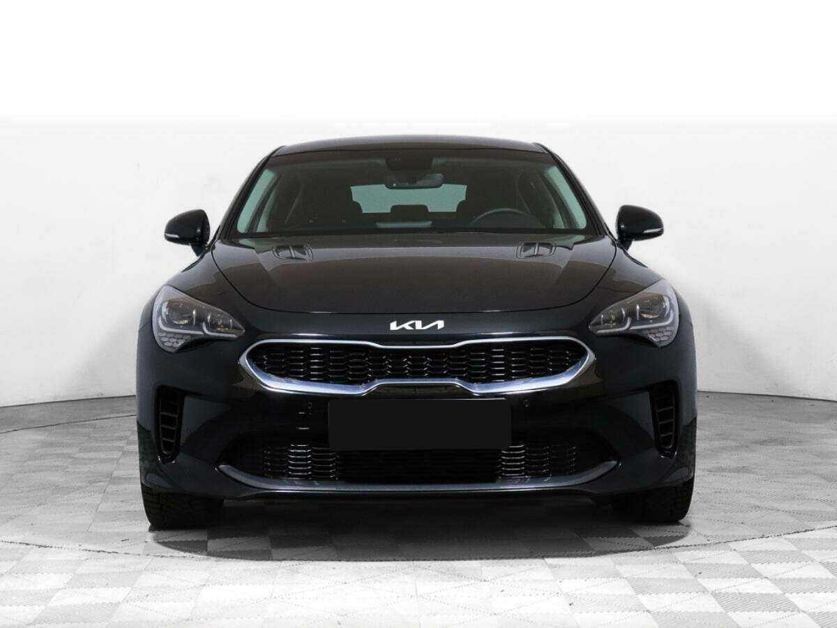 Купить Kia Stinger с пробегом. Фото: #1