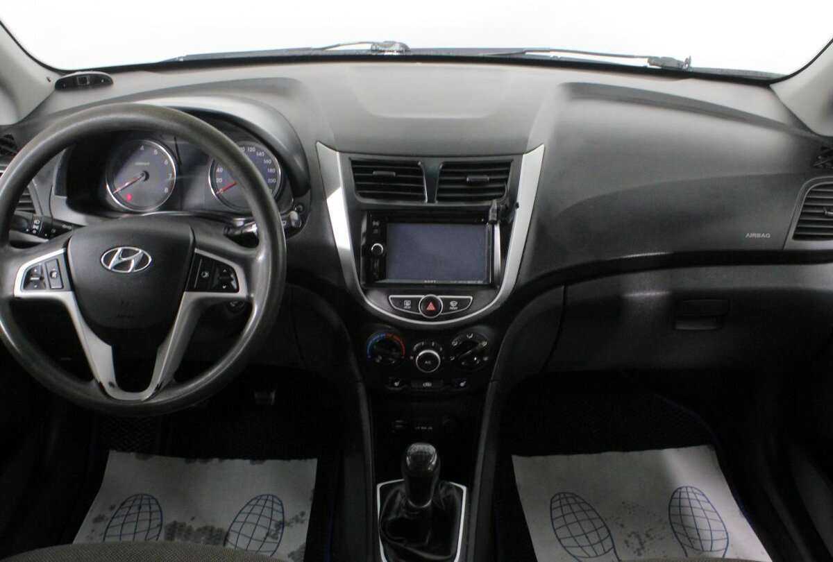 Купить Hyundai Solaris с пробегом. Фото: #10