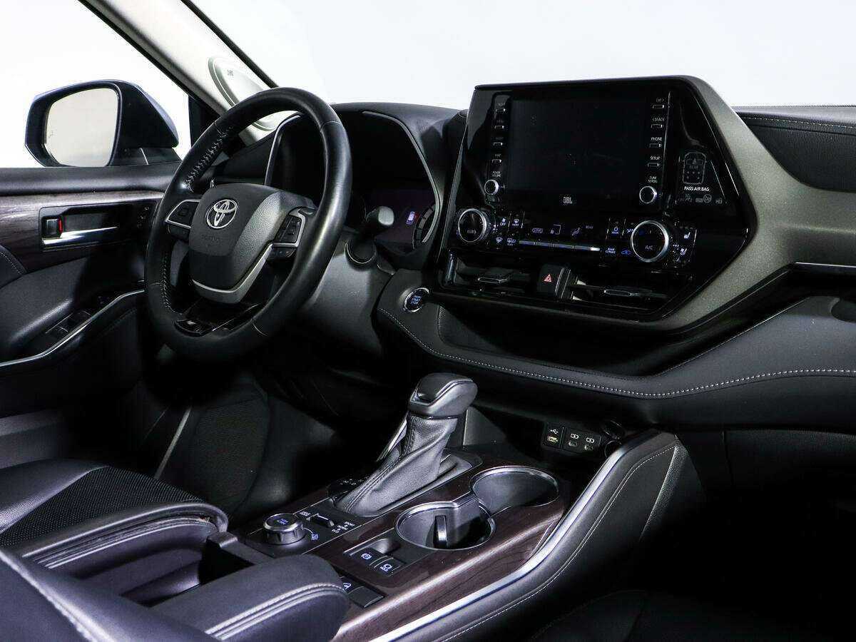 Купить Toyota Highlander с пробегом. Фото: #8