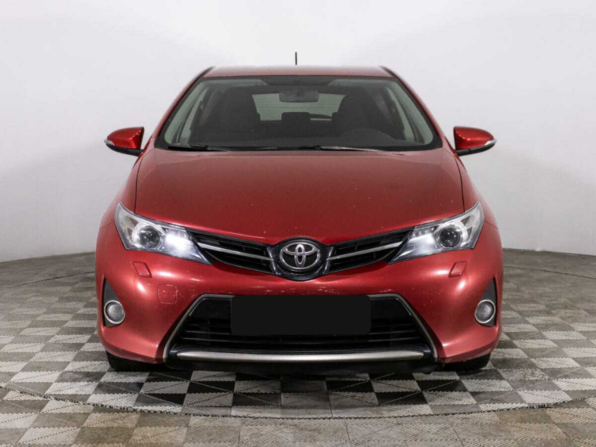 Купить Toyota Auris с пробегом. Фото: #1