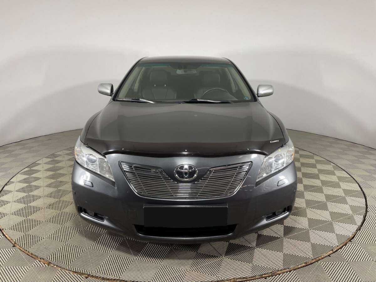 Купить Toyota Camry с пробегом. Фото: #1