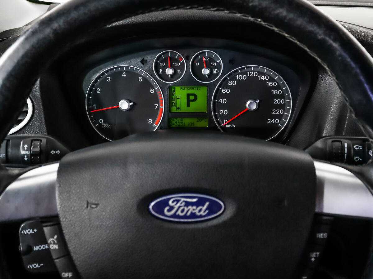 Купить Ford Focus с пробегом. Фото: #15