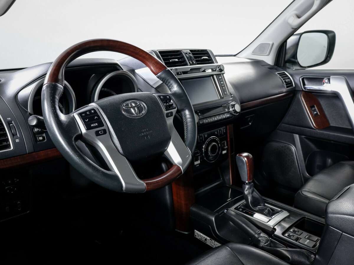 Купить Toyota Land Cruiser Prado с пробегом. Фото: #13