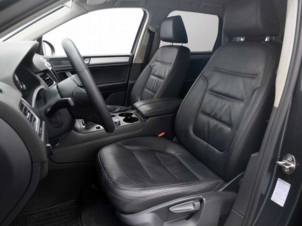 Купить Volkswagen Touareg с пробегом. Фото: #9