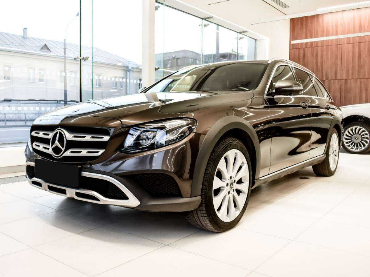 Купить Mercedes-Benz E-Класс с пробегом. Фото: #0