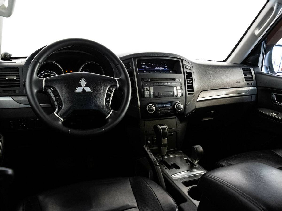 Купить Mitsubishi Pajero с пробегом. Фото: #7