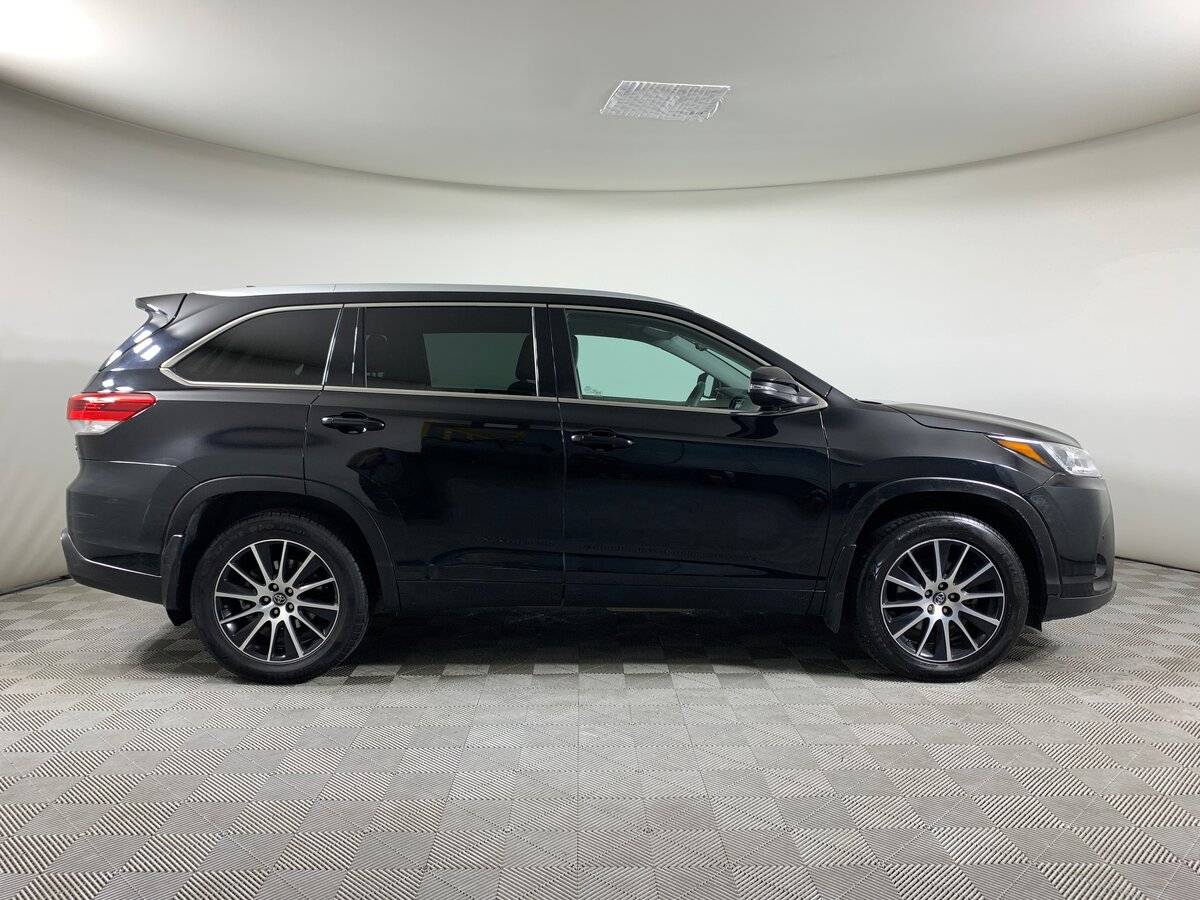 Купить Toyota Highlander с пробегом. Фото: #3
