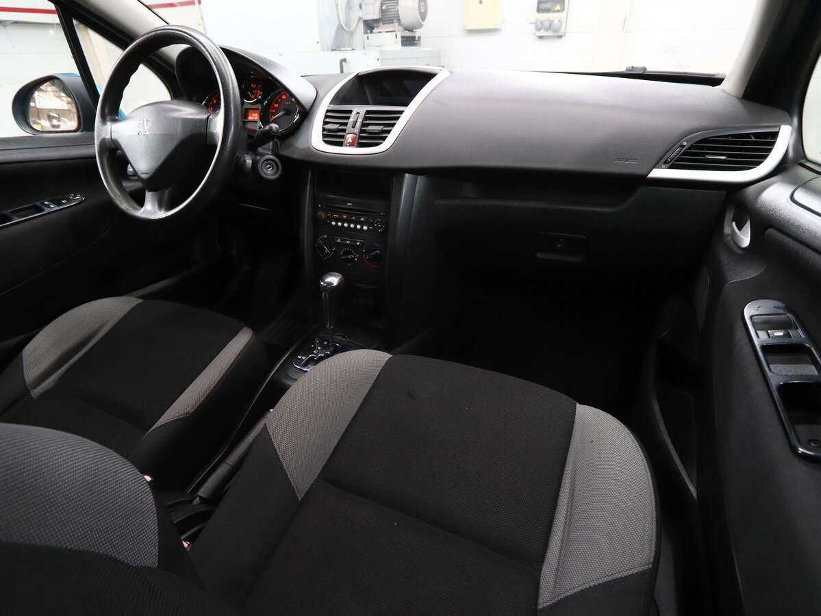 Купить Peugeot 207 с пробегом. Фото: #8