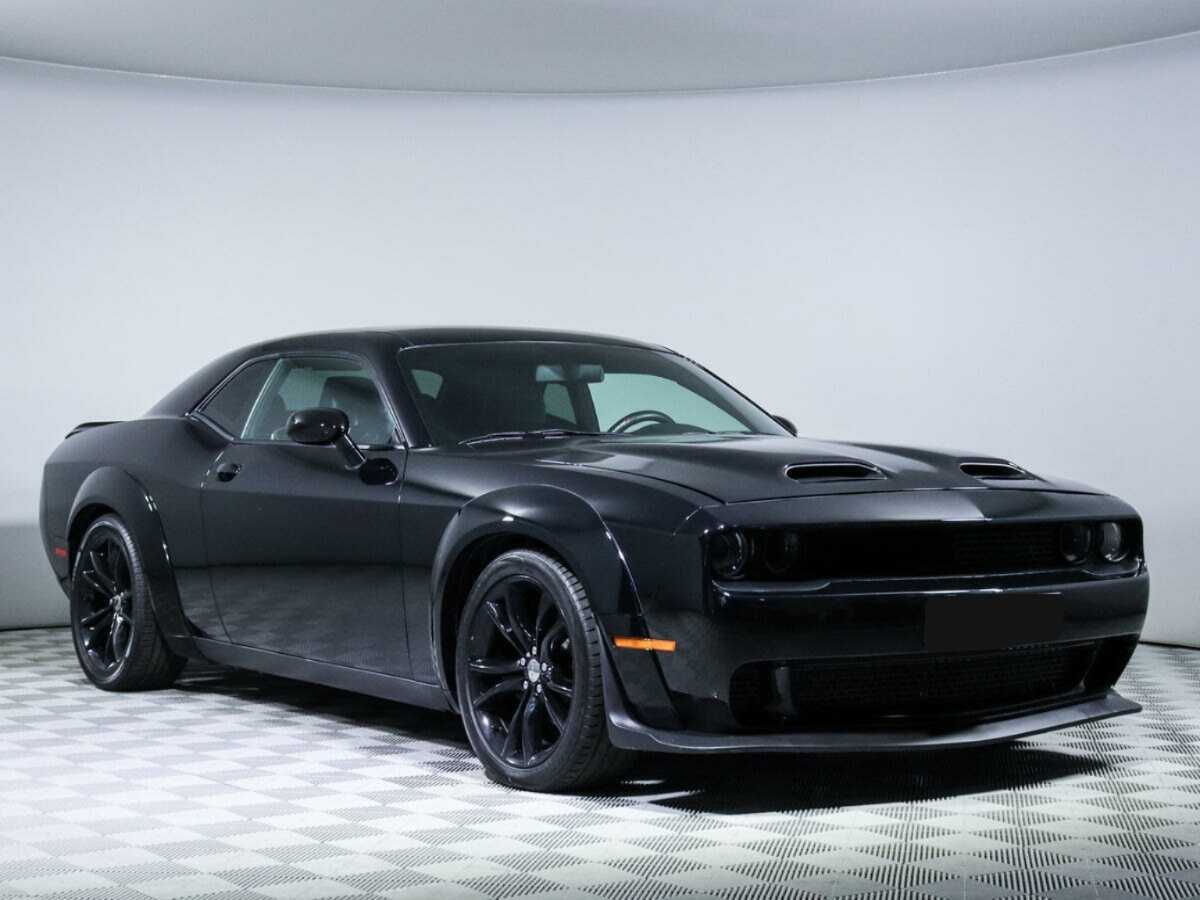 Купить Dodge Challenger с пробегом. Фото: #2