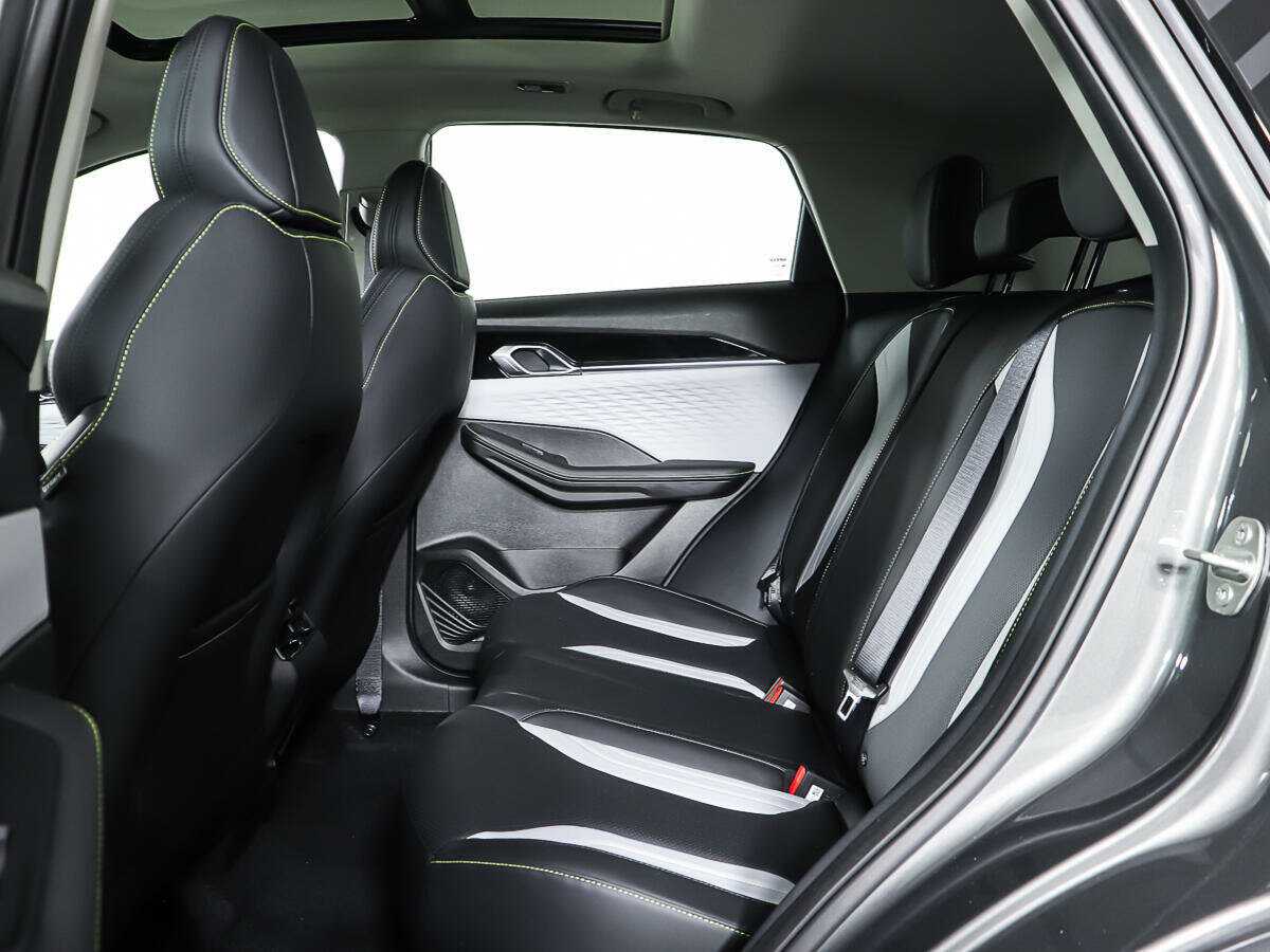 Купить Geely Coolray с пробегом. Фото: #9