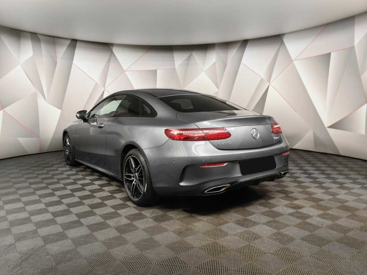 Купить Mercedes-Benz E-Класс с пробегом. Фото: #3