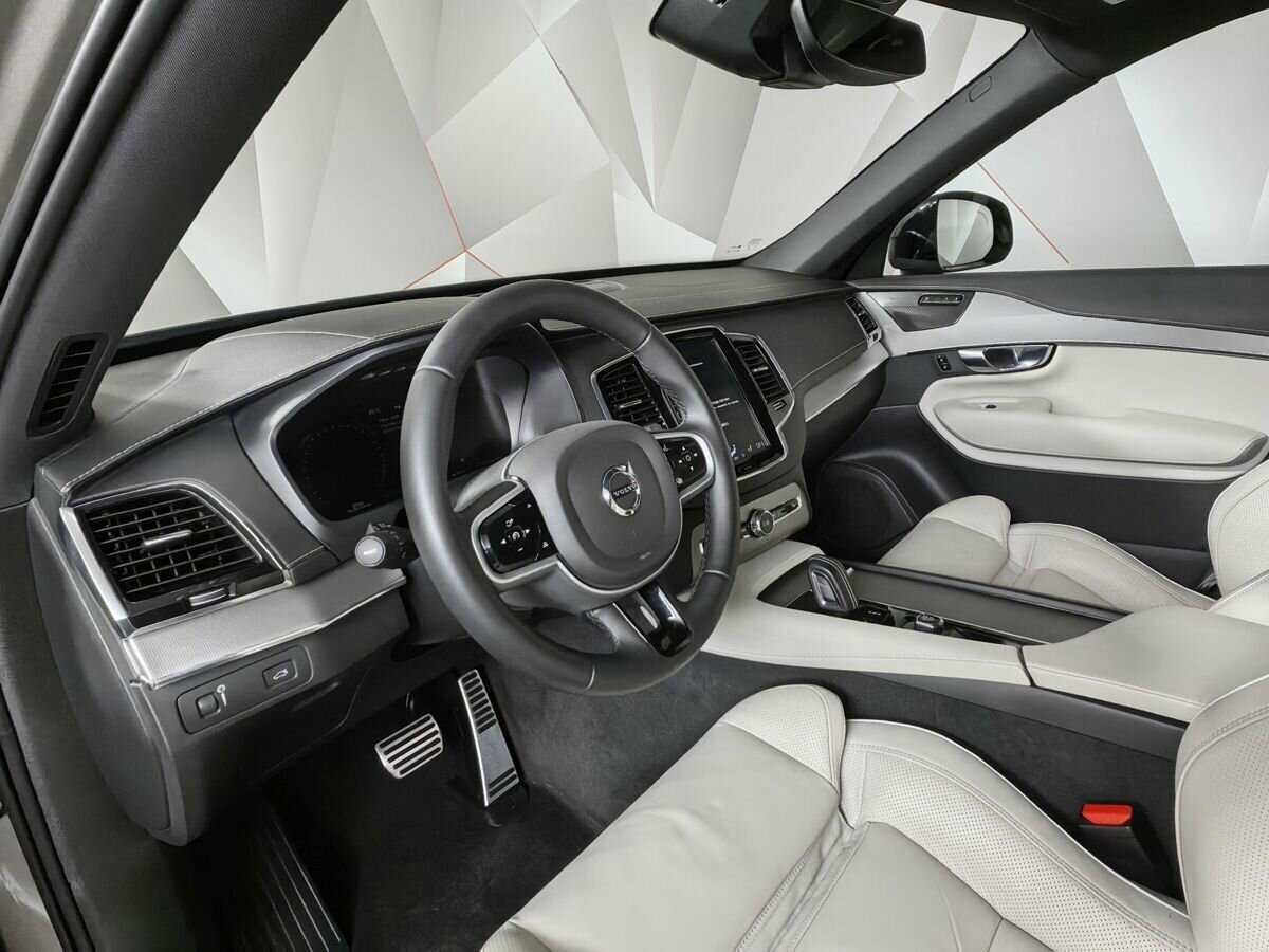 Купить Volvo XC90 с пробегом. Фото: #13