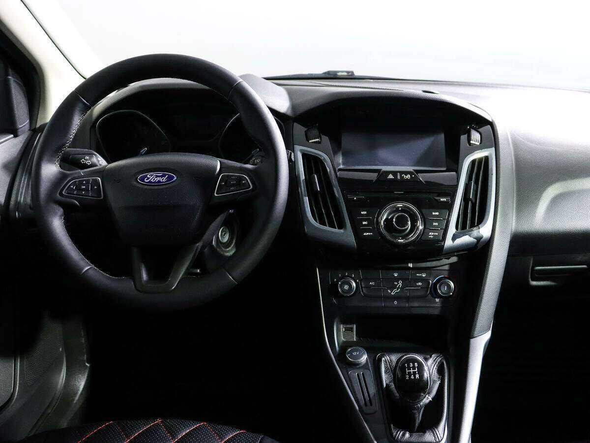Купить Ford Focus с пробегом. Фото: #11