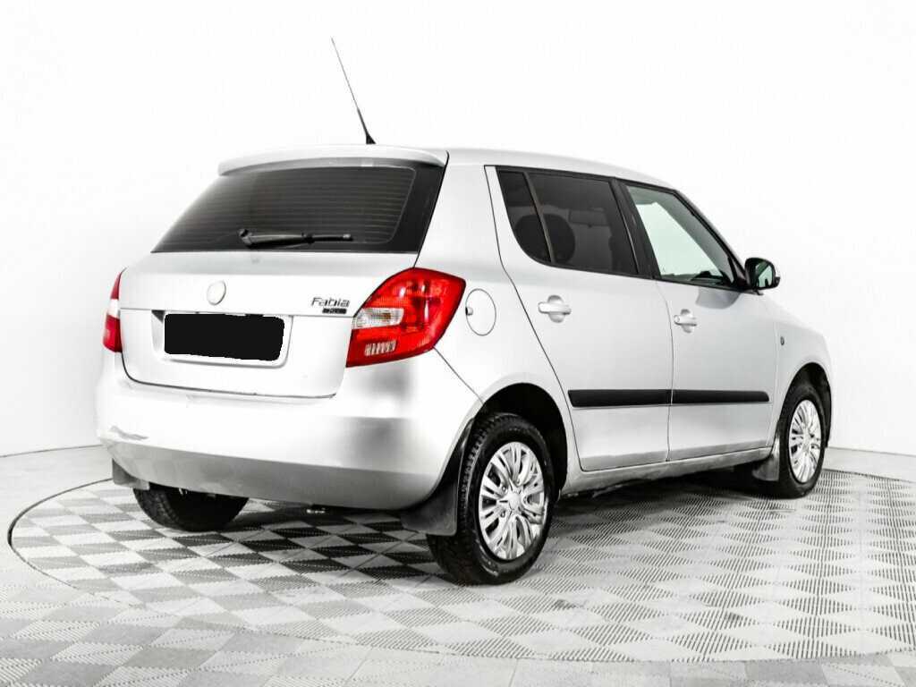 Купить Skoda Fabia с пробегом. Фото: #4