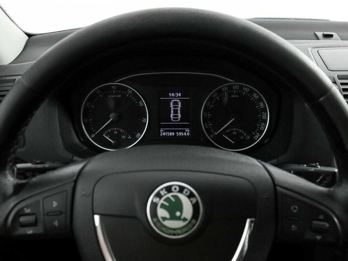 Купить Skoda Octavia с пробегом. Фото: #13