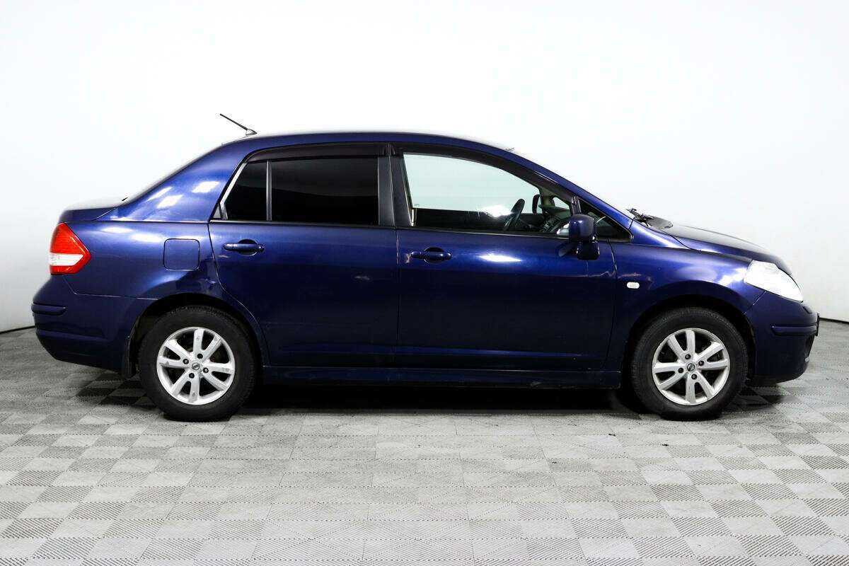 Купить Nissan Tiida с пробегом. Фото: #3