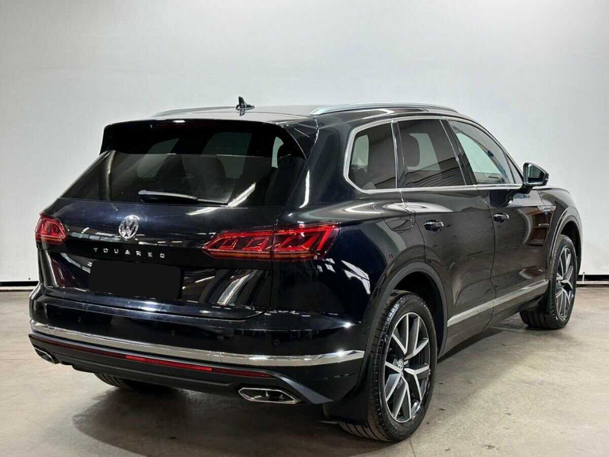 Купить Volkswagen Touareg с пробегом. Фото: #4